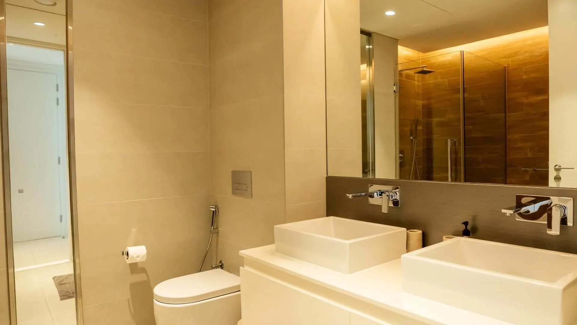 Apartment Nasma Luxury Stays - Gorgeous Waterfront Apt With Incredible Sea Views Dubai